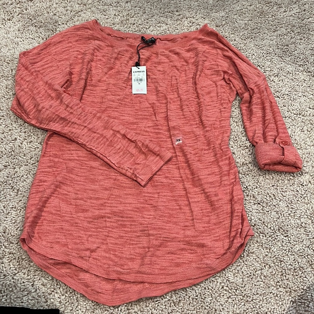 Express sweaters - Picture 3 of 4